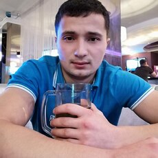 Фотография мужчины Акмал, 30 лет из г. Омск