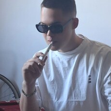 Фотография мужчины Zhuk, 20 лет из г. Варшава