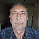 Анатолий, 61 год