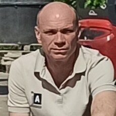 Владимир, 55 из г. Санкт-Петербург.