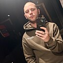 Денис, 32 года