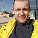 Михаил, 32 года