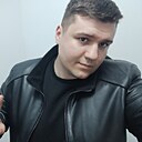 Максим, 24 года