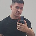 Adrian, 31 год