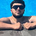 Оганнес, 22 года