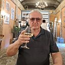 Лео, 63 года