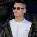 Асхаб, 20 лет