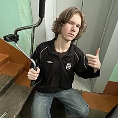 Фотография мужчины Влад, 18 лет из г. Когалым