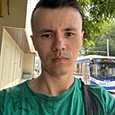 Axad, 33 года