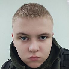 Илья, 22 из г. Макеевка.