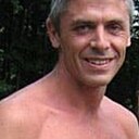 Он, 53 года
