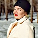 Мая, 48 лет