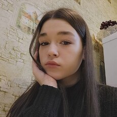Фотография девушки Юля, 19 лет из г. Екатеринбург