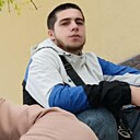 Магомед, 18 лет
