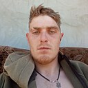Саша, 22 года