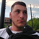 Ваге, 23 года