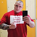 Максим, 33 года
