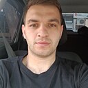Манучехр, 25 лет