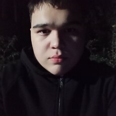 Фотография мужчины Александр, 21 год из г. Суровикино