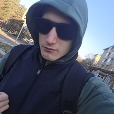 Фотография мужчины Юрий, 19 лет из г. Арсеньев