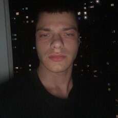 Фотография мужчины Лёша, 19 лет из г. Киев