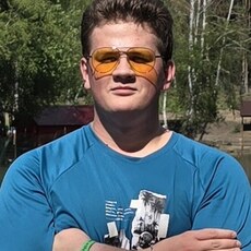 Фотография мужчины Илья, 18 лет из г. Новомосковск
