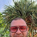 Денис, 44 года