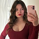 Милана, 22 года