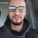 Макс, 33 года