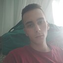 Артем, 24 года