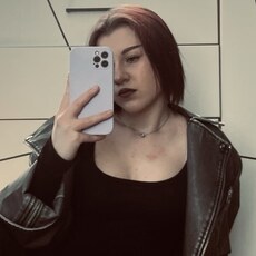 Фотография девушки Алина, 18 лет из г. Улан-Удэ
