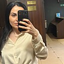 Гюнешь, 32 года