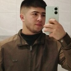 Фотография мужчины Хусрав, 23 года из г. Черногорск