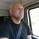 Сирож, 44 года
