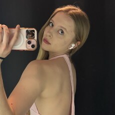 Фотография девушки Sofi, 18 лет из г. Екатеринбург