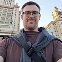 Роман, 33 года