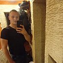 Олег, 33 года