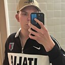 Виктор, 19 лет
