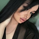 Асмик, 24 года