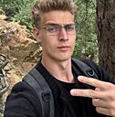 Данил, 22 года