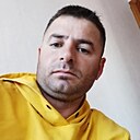 Али, 32 года