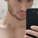 Алексеев, 33 года