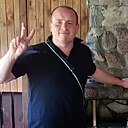 Art, 42 года