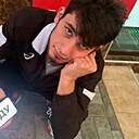 Сайфитдин, 23 года