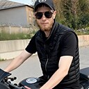 Тони, 33 года