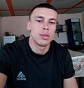 А Л, 32 года
