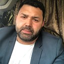 Макс, 32 года