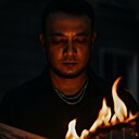 Oliver, 24 года