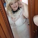 Восхитительна-я, 52 года