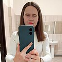 София, 32 года